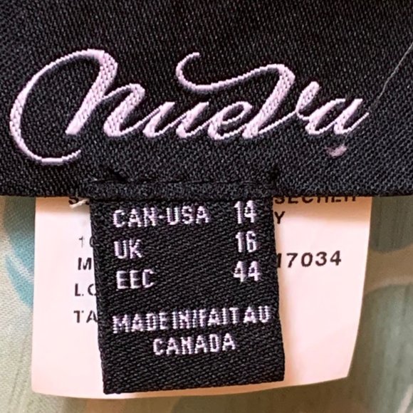 Formal Dress - Picture 4 of 5